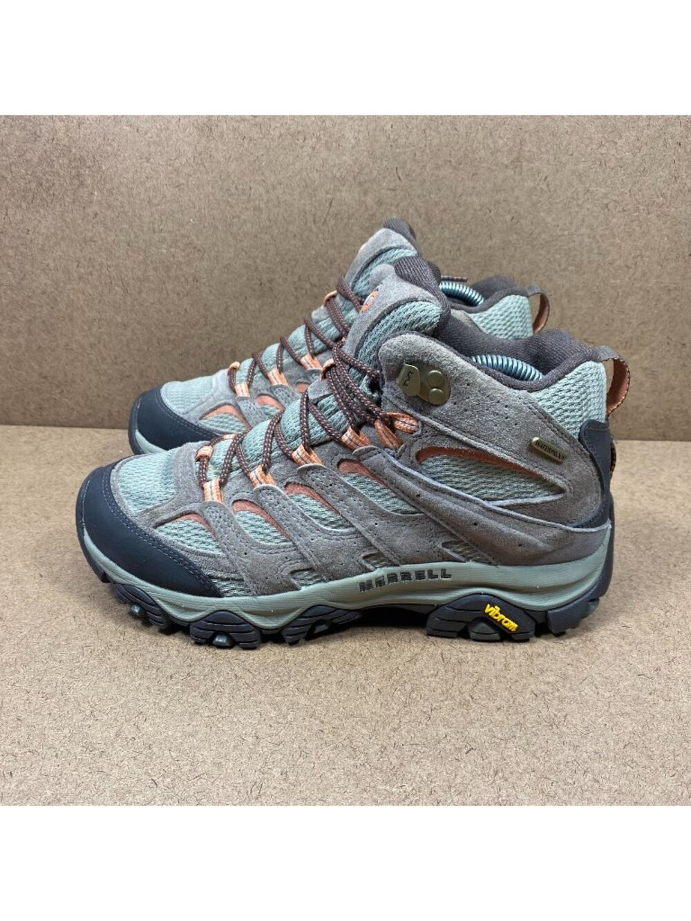 Merrell Moab 3 Mid Waterproof Womens Hiking Boots Size 8.5W Orange Vibram Sole